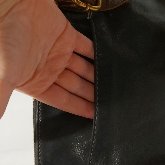 FOSSIL LEATHER CROSSBODY BAG! - Picture 7 of 11